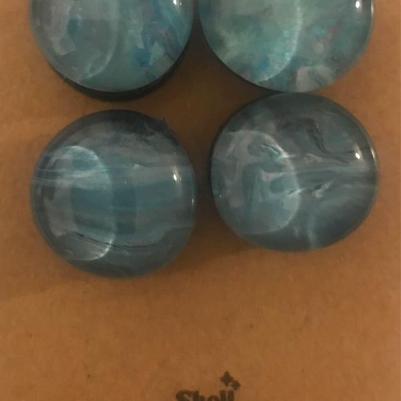 Set of 4 hand painted blue magnets - Picture 1 of 2